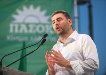 Δημοσκόπηση: Πρόβλημα ηγεσίας στο ΠΑΣΟΚ – Μόλις 5,5% θεωρεί τον Ανδρουλάκη ικανό για αρχηγό