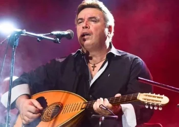Μανώλης Λιδάκης: Έσβησε ένας μεγάλος φάρος του ελληνικού τραγουδιού