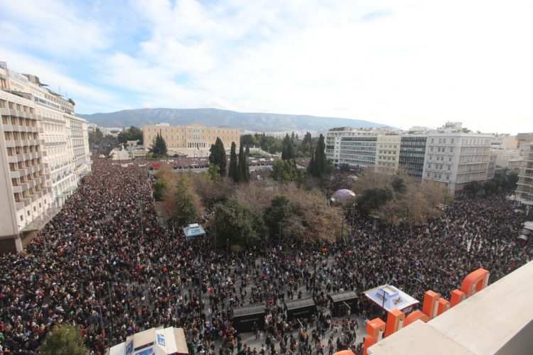 Απεργία 28 Φεβρουαρίου: Όλοι στους δρόμους για το έγκλημα στα Τέμπη – Οι συγκεντρώσεις σε Ελλάδα και εξωτερικό