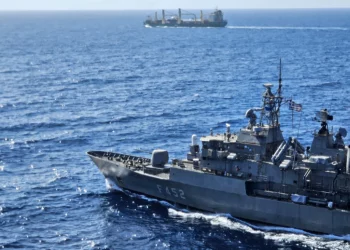 Τουρκική κορβέτα βόρεια της Κρήτης – Στο σημείο φρεγάτα του Πολεμικού Ναυτικού