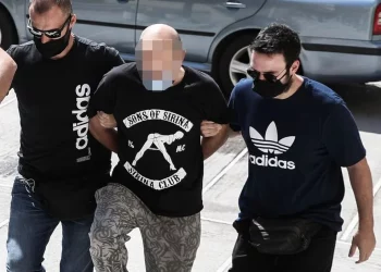 Επέστρεψε στην ΕΛΑΣ ο αστυνομικός που είχε καταδικαστεί για trafficking στην Ηλιούπολη