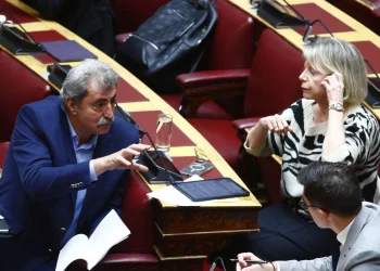 Άρση ασυλίας για Παύλο Πολάκη και Έλενα Ακρίτα