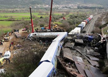 Τηλεφωνική επικοινωνία Χαρίτση με Φάμελλο – Τι είπαν για την τραγωδία στα Τέμπη