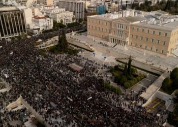 Οδηγοί ταξί θα μεταφέρουν δωρεάν διαδηλωτές – «Θα είμαστε δίπλα στους συγγενείς των θυμάτων και τους πολίτες»