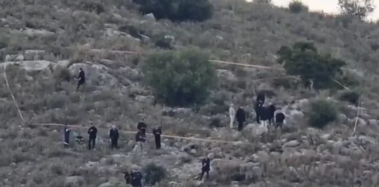 Τύρναβος: Η μητέρα του Βασίλη Καλογήρου αναγνώρισε τα ρούχα του παιδιού της στη σορό