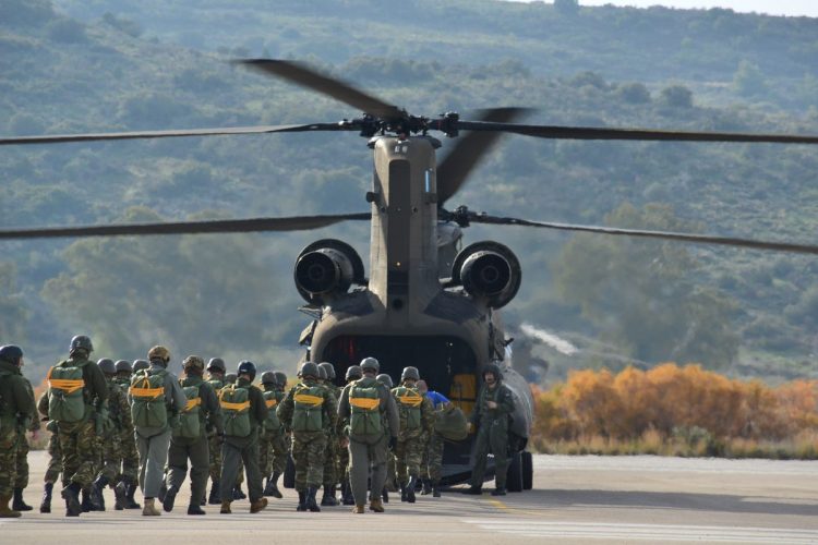 Σε ετοιμότητα οι Ένοπλες Δυνάμεις λόγω του έκτακτου δελτίου επιδείνωσης καιρικών φαινομένων