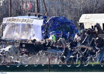 Τέμπη: Εντοπίστηκε ξυλόλιο στα συντρίμμια – Νέα ηχητικά ντοκουμέντα