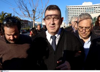 Νίκος Παπαδόπουλος: Ελεύθερος ο βουλευτής της Νίκης μετά το επεισόδιο στην Πινακοθήκη