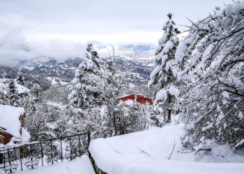 Kαιρός: Υποχωρεί σήμερα η αφρικανική σκόνη – Από τα 30άρια σε παγετό και χιόνια – Πότε αλλάζει ο καιρός