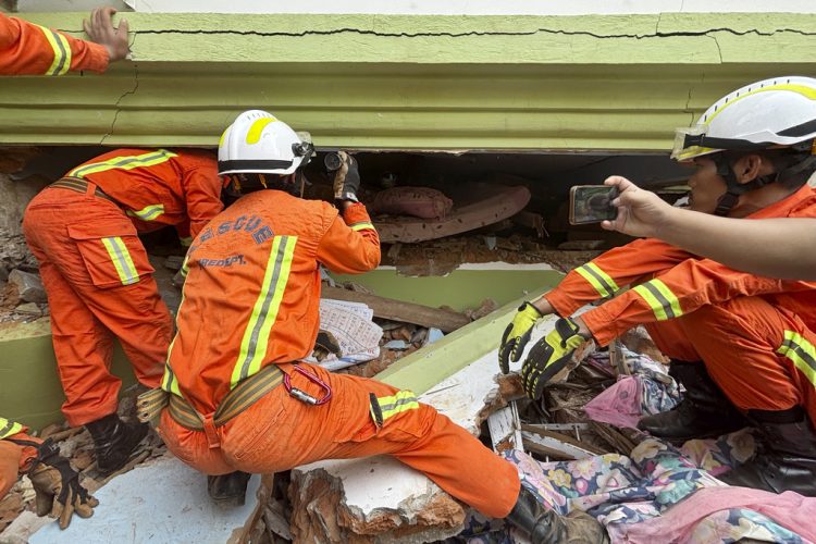 Μιανμάρ: Ο ΟΗΕ προειδοποιεί για σοβαρή έλλειψη ιατρικών προμηθειών – Πάνω από 1.600 οι νεκροί
