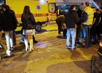 Kοζάνη: Συμπλοκή τα ξημερώματα – Αιμόφυρτος νεαρός στο νοσοκομείο