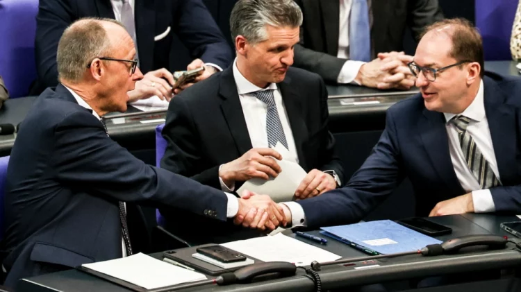 Γερμανία – Τέλος στο «φρένο χρέους», εγκρίθηκε πακέτο 500 δισ. για την πολεμική βιομηχανία