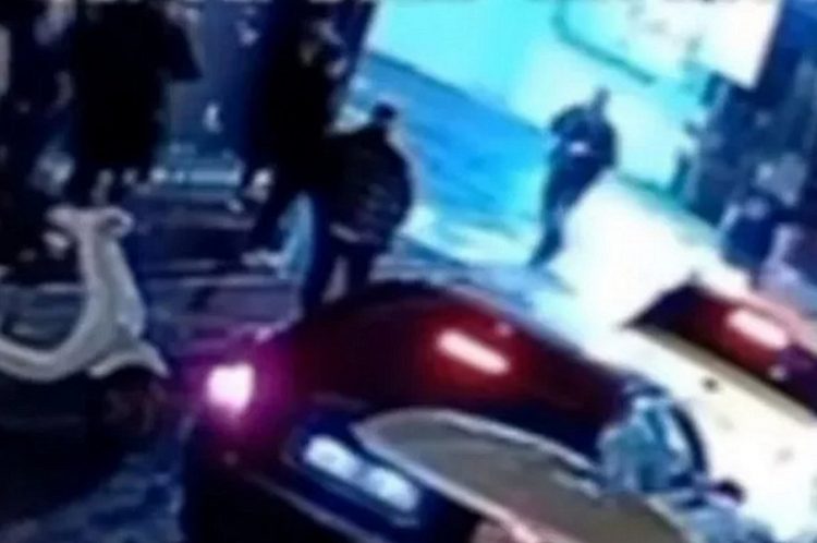 Γκάζι: Παραδόθηκε ο κακοποιός που πυροβόλησε τους τρεις Κρητικούς