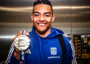 Εμμανουήλ Καραλής: Επέστρεψε στην Ελλάδα – «Ευχαριστώ όσους με…ξεμάτιασαν», δήλωσε