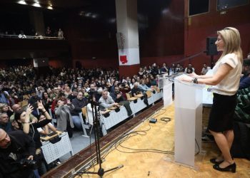 Πάντειο: Πλήθος κόσμου στη μεγάλη εκδήλωση για το έγκλημα στα Τέμπη (Photos – Video)