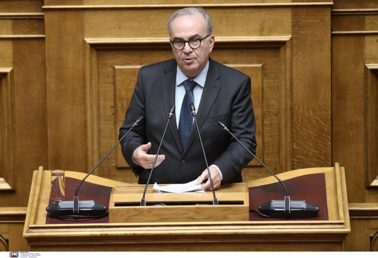 Παπαθανάσης: Η ανακοίνωση της DBRS αναγνωρίζει την πρόοδο της ελληνικής οικονομίας