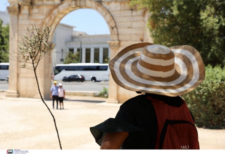 Καιρός: Θερμές αέριες μάζες φέρνουν… «30άρια» – Πού αναμένονται βροχές