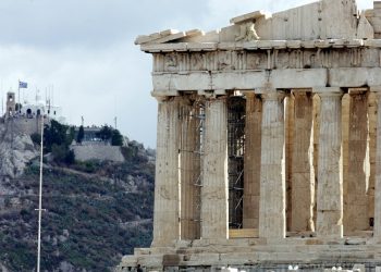 Reuters: «H Ελλάδα θα ξεχρεώσει το πρώτο μνημόνιο δέκα χρόνια νωρίτερα»