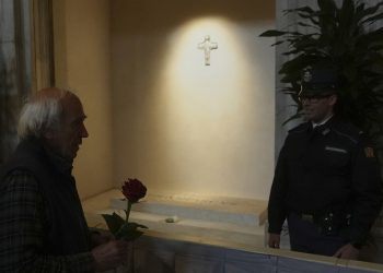 Ιταλία: Άρχισε το λαϊκό προσκύνημα στον τάφο του πάπα Φραγκίσκου (Photos)