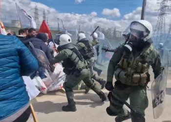 Κοζάνη: Επεισόδια μεταξύ διαδηλωτών και ΜΑΤ κατά την επίσκεψη Μητσοτάκη