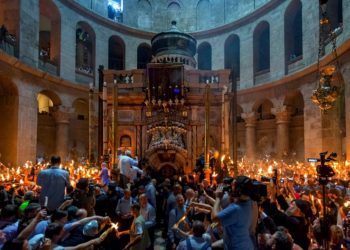 Ιεροσόλυμα: Η τελετή Αφής του Αγίου Φωτός