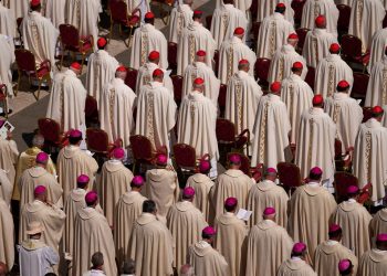 Κονκλάβιο: Πώς γίνεται η μυστική εκλογή του Πάπα – Οι κανόνες, η παράδοση και οι απαγορεύσεις
