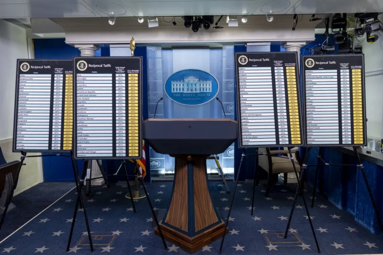 Δασμοί Τραμπ: Ράλι κατάρρευσης στις αγορές κι ακόμα δεν φτάσαμε στις 9 Απριλίου!