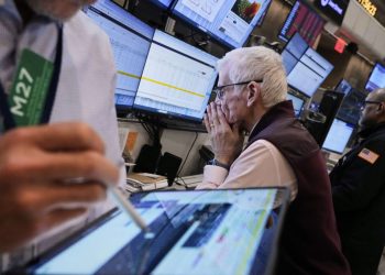 ΔΝΤ: «Περίπλοκη και ρευστή κατάσταση»: Αναθεωρεί προς τα κάτω τις προβλέψεις μετά τους δασμούς Τραμπ