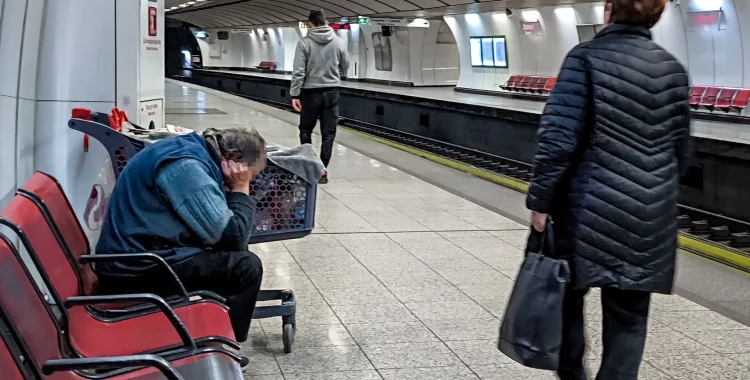 Πρωτιά απο το τέλος– Τρίτη η Ελλάδα στον κίνδυνο φτώχειας