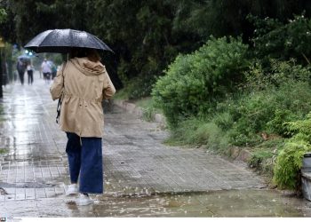 Νέο έκτακτο της ΕΜΥ: Καταιγίδες και χιόνια από το απόγευμα της Κυριακής