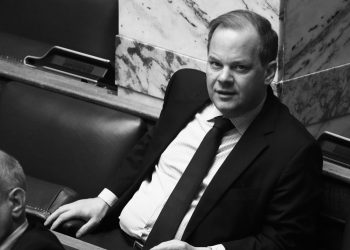 Τέμπη: Το έγγραφο που «καίει» τον Καραμανλή – «Μη ασφαλής η σιδηροδρομική υποδομή»