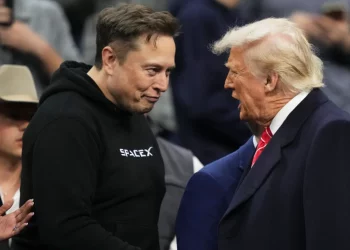 Reuters: Η SpaceX του Έλον Μασκ επικρατέστερη για την αντιπυραυλική ασπίδα «Χρυσός Θόλος» του Ντόναλντ Τραμπ