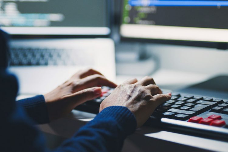 Κυβερνοεπίθεση: Κλάπηκαν ΑΦΜ, ΙΒΑΝ και άλλα προσωπικά δεδομένα εκατομμυρίων πολιτών (Έγγραφο)