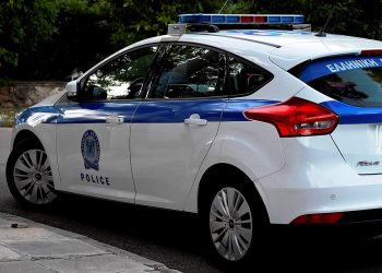 Φλώρινα: Έκλεψε δύο τραπεζικές κάρτες από πορτοφόλι 54χρονης – Έκανε αναλήψεις άνω των 10.000 ευρώ