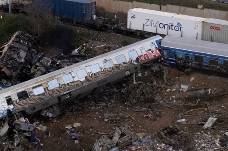 Τέμπη: Η Ευρωπαϊκή Εισαγγελία καλεί ως ύποπτα τέλεσης αξιόποινων πράξεων 16 άτομα για τη σύμβαση 717