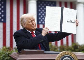 Τα ομόλογα είναι ο μεγάλος νικητής μετά την επιβολή δασμών απο τον Τράμπ