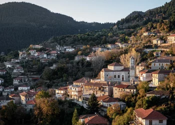 ΣτΕ για τις απαγορεύσεις δόμησης σε χιλιάδες οικισμούς: Αν θέλετε επεκτάσεις οικισμών, πολεοδομήστε τους