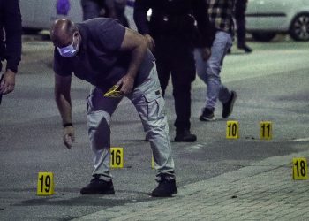 Άνω Λιόσια: Ανθρωποκυνηγητό για τους δράστες της επίθεσης – Ψάχνουν και τον «τυχερό» 42χρονο – «Ξέρει ποιοι τον ήθελαν νεκρό»