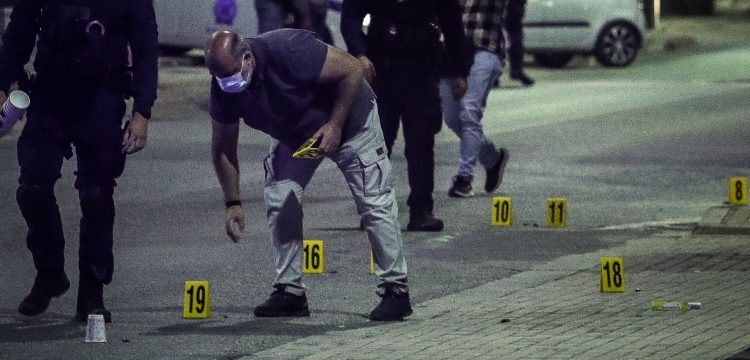 Άνω Λιόσια: Ανθρωποκυνηγητό για τους δράστες της επίθεσης – Ψάχνουν και τον «τυχερό» 42χρονο – «Ξέρει ποιοι τον ήθελαν νεκρό»