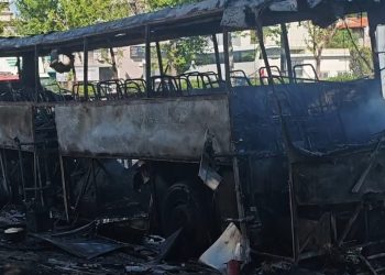 Χαϊδάρι: Στις φλόγες πούλμαν στη λεωφόρο Αθηνών – Πού διακόπηκε η κυκλοφορία