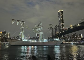 Νέα Υόρκη: Δύο νεκροί από σοκαριστική σύγκρουση μεξικανικού ιστιοφόρου στη Γέφυρα του Μπρούκλιν (Video)