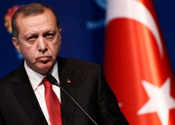 Κομισιόν: «Η Τουρκία πρέπει να σέβεται την ελευθερία των ΜΜΕ και της έκφρασης»