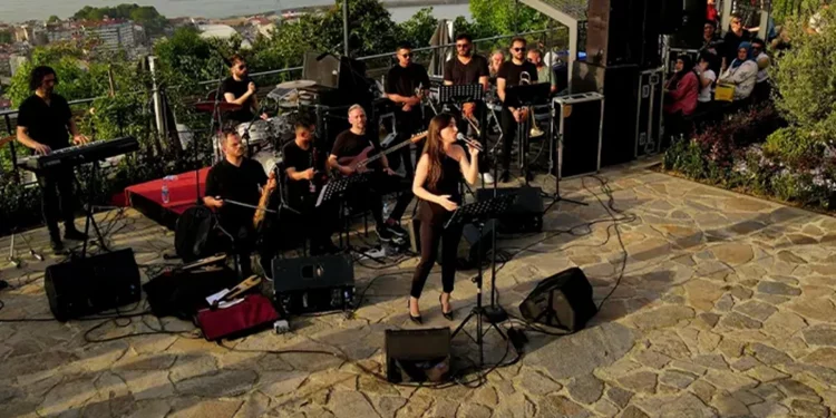 Τουρκία: Συναυλία-πρόκληση στην Τραπεζούντα με φόντο την επέτειο της Γενοκτονίας των Ελλήνων του Πόντου