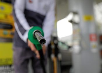 Λαθρεμπόριο καυσίμων: Εξάρθρωση τριών μεγάλων εγκληματικών οργανώσεων από το ελληνικό FBI