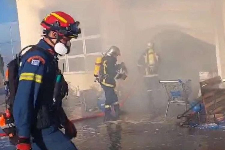 Λέσβος: Τραγωδία με νεκρή 65χρονη μετά από φωτιά σε σούπερ μάρκετ