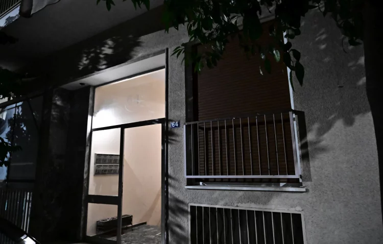 Συγκλονίζει η 15χρονη από τον Νέο Κόσμο: «Ξέσπασε μεγάλη φωτιά, έχω εγκαύματα σε πρόσωπο, χέρια και αστράγαλο»