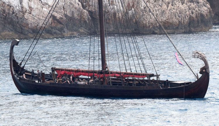 Το Variety εκθέτει την κυβέρνηση Μητσοτάκη: Η Ελλάδα χρωστά 100 εκατ. ευρώ σε διεθνείς παραγωγές – Τι απαντάει ο ΕΚΚΟΜΕΔ