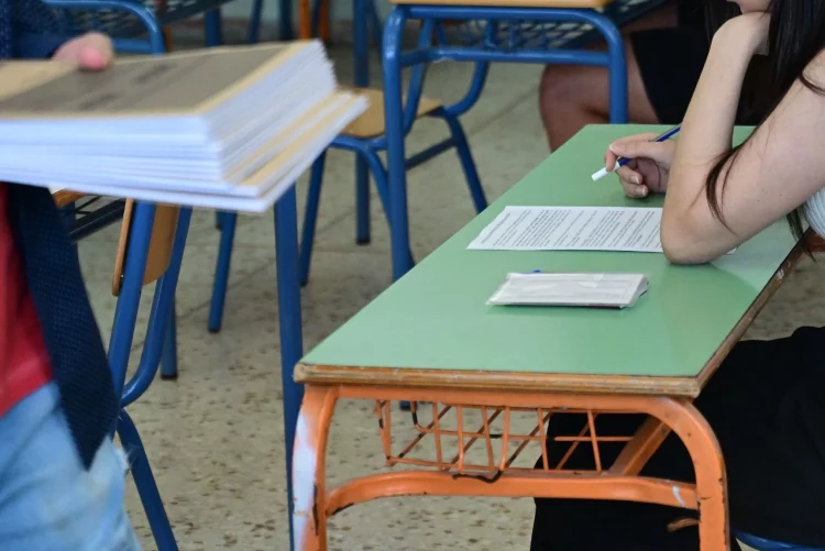 Πανελλήνιες 2025: Χρήσιμες πληροφορίες και βασικές οδηγίες για τους υποψηφίους