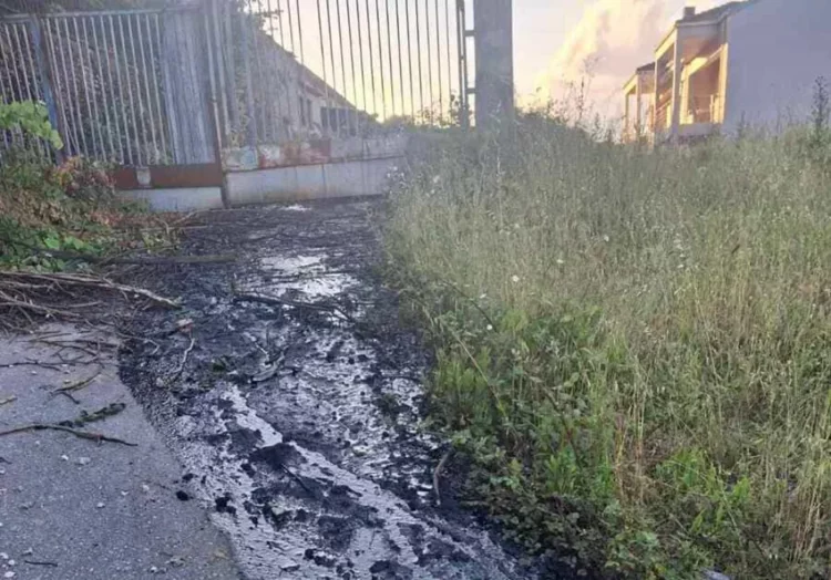 Ιωάννινα: Εισαγγελική παρέμβαση και αυτοψία για το «ποτάμι» πίσσας και λαδιών
