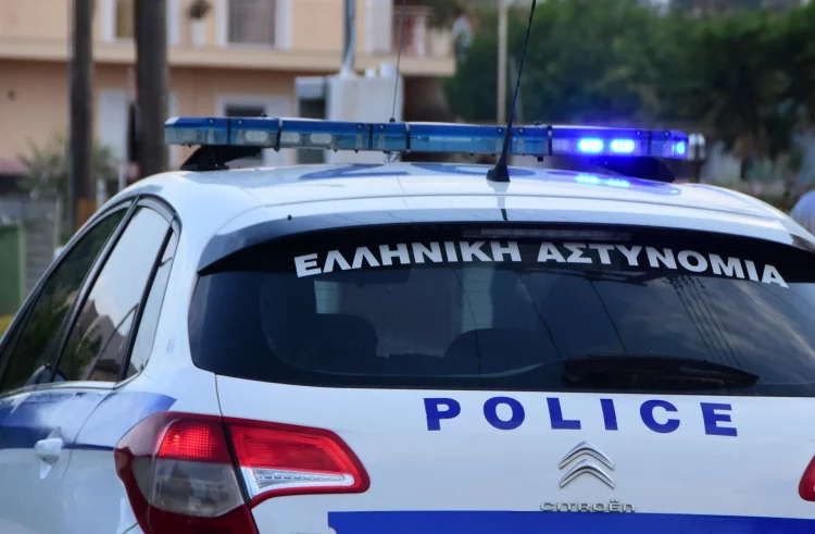 Ρόδος: Αγρότης που φύτεψε δενδρύλλια κάνναβης μέσα στην πόλη